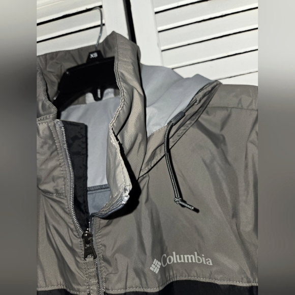 Columbia Men's L Black and Gray Windbreaker Jacket - Picture 4 of 11